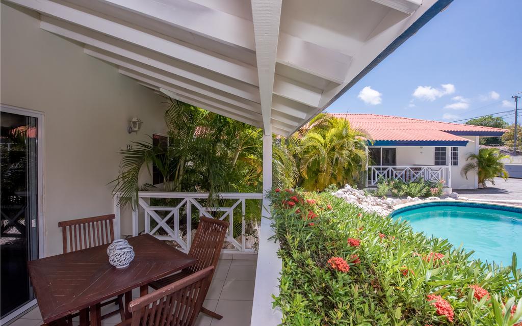 Blue Marlin Apartments Willemstad Exterior photo