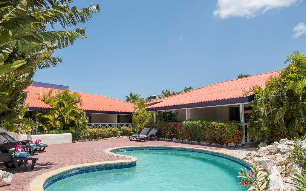 Blue Marlin Apartments Willemstad Exterior photo